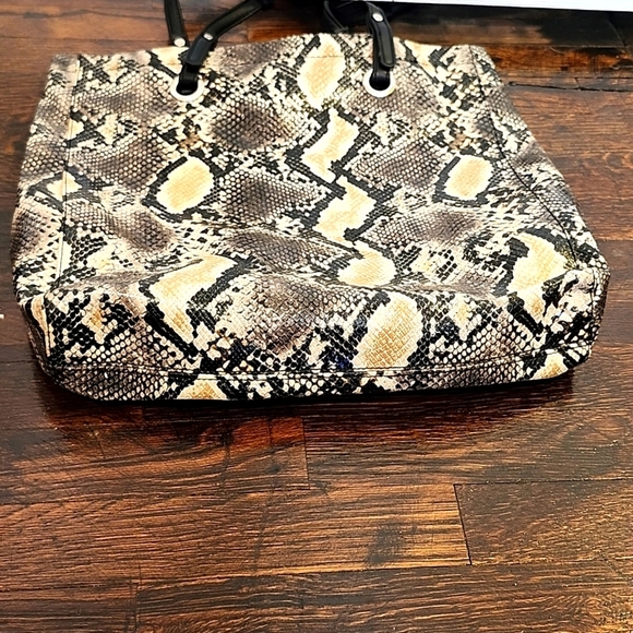 🍁Nine West Black Tan and Grey Python Tote Bag - Picture 6 of 6